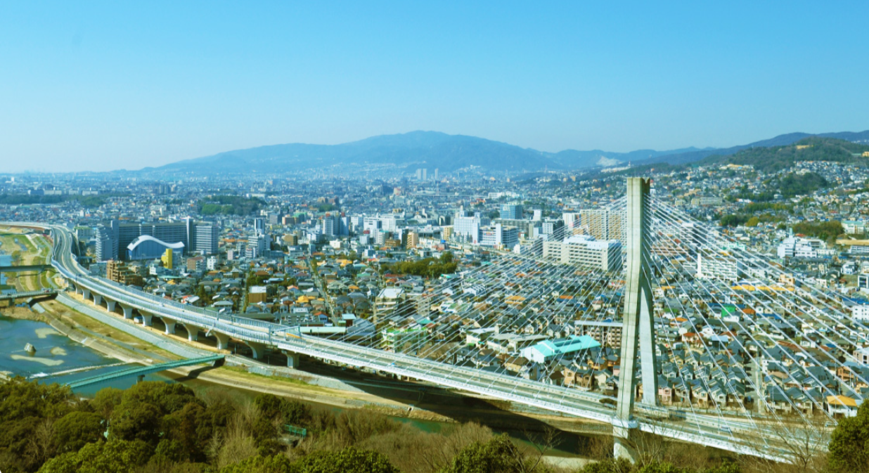 川西市