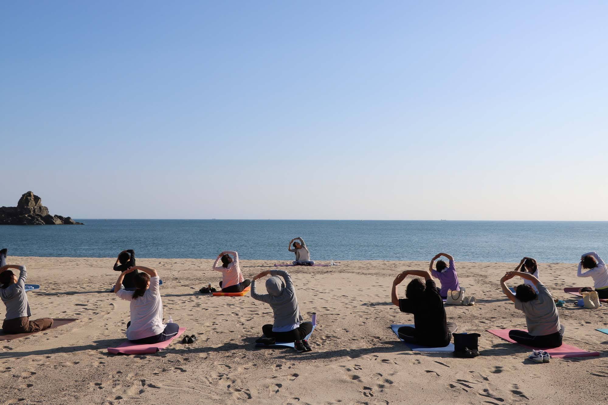 普代村のビーチヨガ