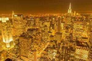 日没のニューヨークマンハッタンの夜景