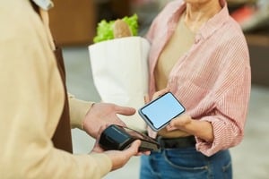 スーパーでスマホのキャッシュレス決済